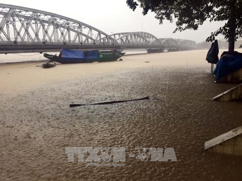 Từ Hà Tĩnh đến Quảng Ngãi có mưa rất to